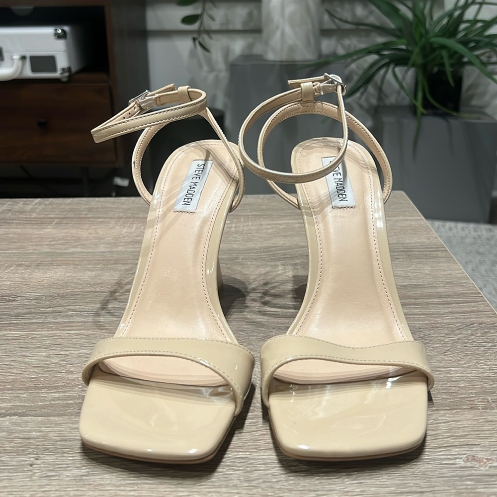 STEVE MADDEN Lange Womens Patent Square Toe Heels size 10